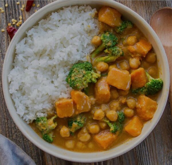 Sweet Potatoes And Chickpea Curry With Rice